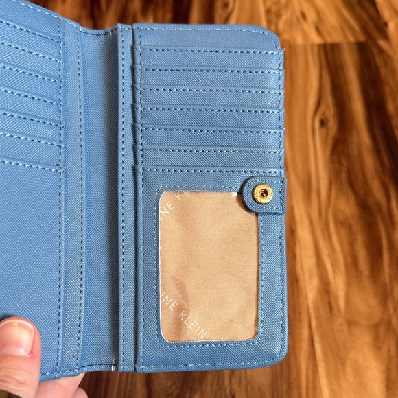 Anne Klein Wallet 🤎🦁 - Picture 7 of 8